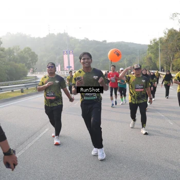 Runner Photo 6847812