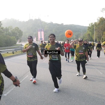 Runner Photo 6847815