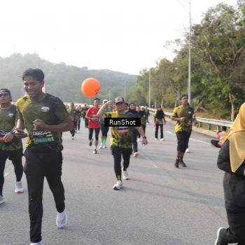 Runner Photo 6847832