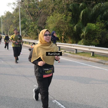 Runner Photo 6847836