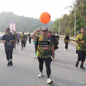 Runner Photo 6847871
