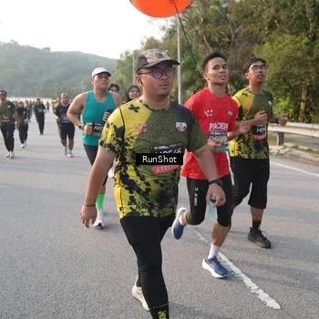Runner Photo 6847908