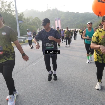 Runner Photo 6847921