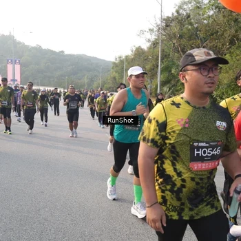 Runner Photo 6847936