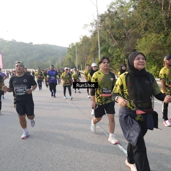 Runner Photo 6847993