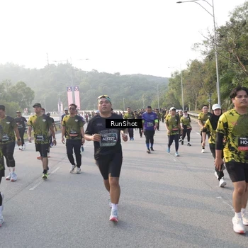 Runner Photo 6847994