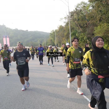 Runner Photo 6848017