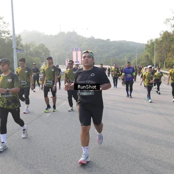 Runner Photo 6848030