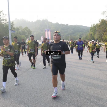 Runner Photo 6848031