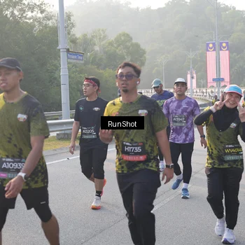 Runner Photo 6848086