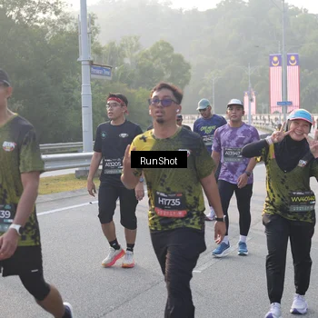Runner Photo 6848100
