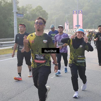 Runner Photo 6848109