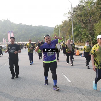 Runner Photo 6848180
