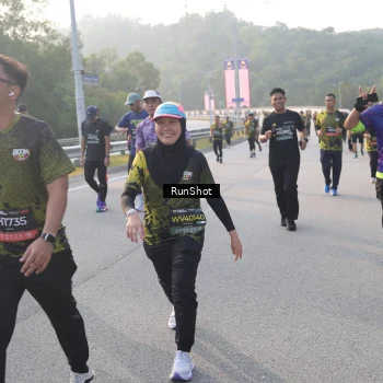 Runner Photo 6848193