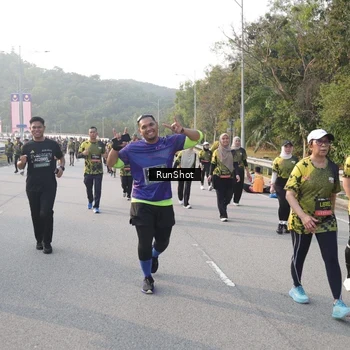 Runner Photo 6848204