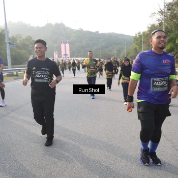 Runner Photo 6848243