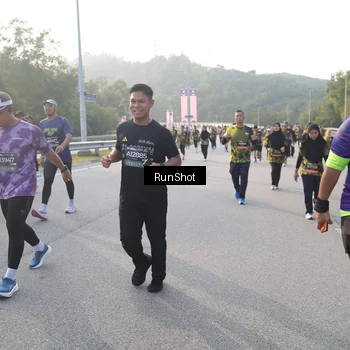 Runner Photo 6848245