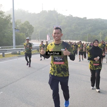 Runner Photo 6848346