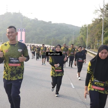 Runner Photo 6848359