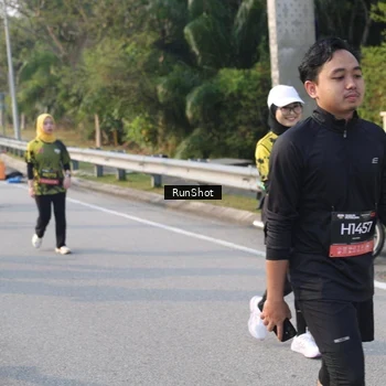 Runner Photo 6848504