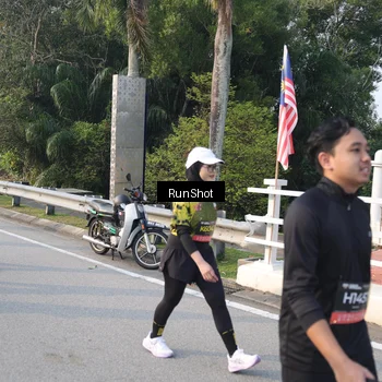 Runner Photo 6848540