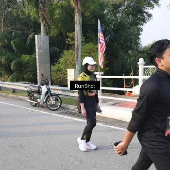 Runner Photo 6848553