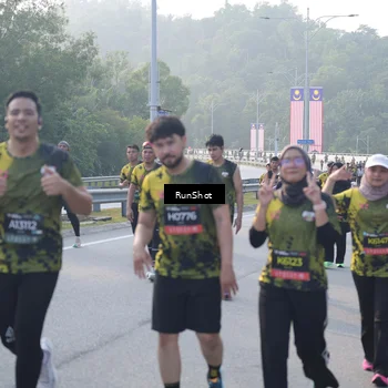 Runner Photo 6848625