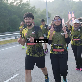 Runner Photo 6848695