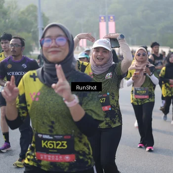 Runner Photo 6848715