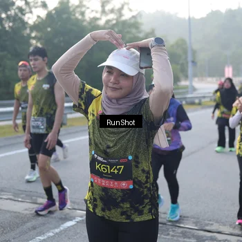 Runner Photo 6848773
