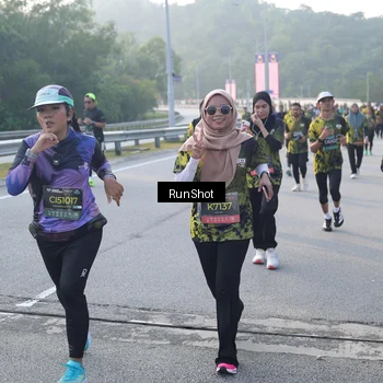 Runner Photo 6848795