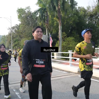 Runner Photo 6848838