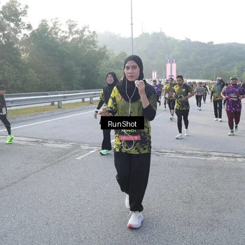 Runner Photo 6848905