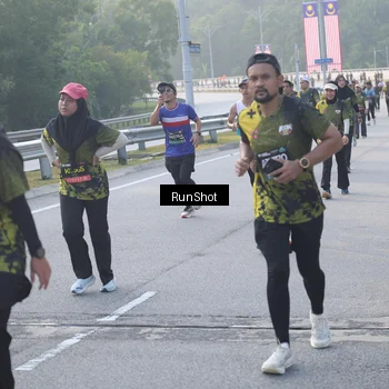 Runner Photo 6848938