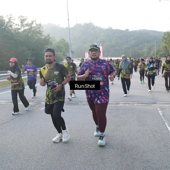 Runner Photo 6849029