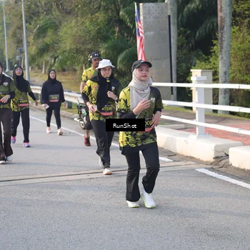 Runner Photo 6849054