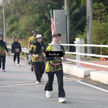 Runner Photo 6849055