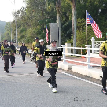 Runner Photo 6849069
