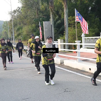 Runner Photo 6849090