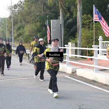 Runner Photo 6849109