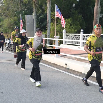 Runner Photo 6849116