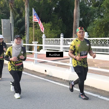 Runner Photo 6849135