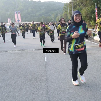 Runner Photo 6849166