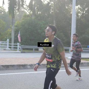 Runner Photo 6849212
