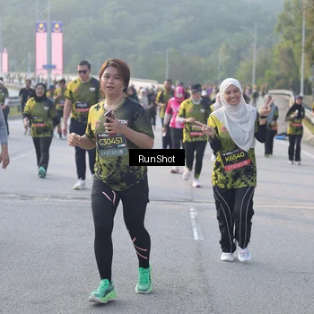 Runner Photo 6849284