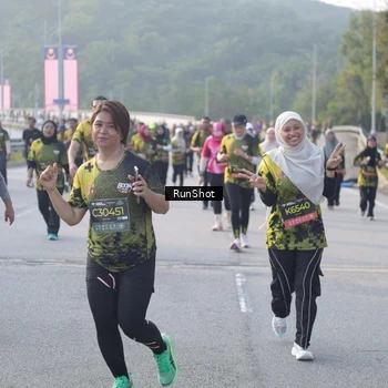 Runner Photo 6849308