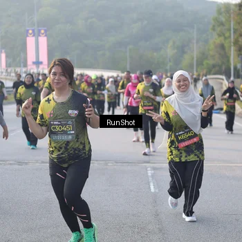 Runner Photo 6849336