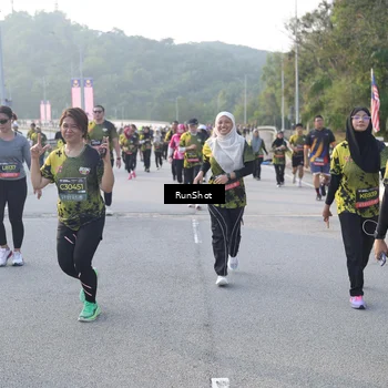 Runner Photo 6849343