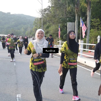 Runner Photo 6849388