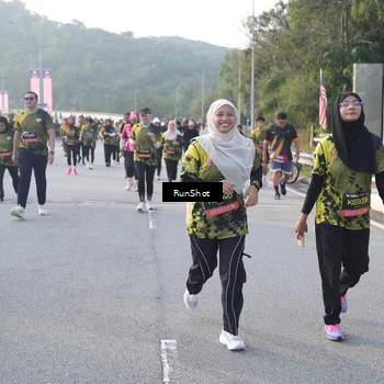 Runner Photo 6849390